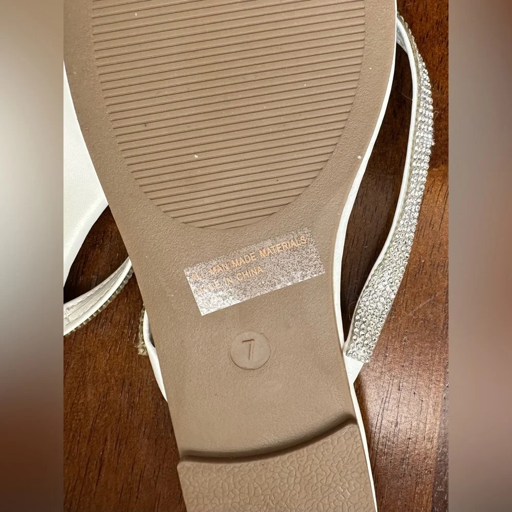 ✨ Sparkly White Rhinestone Flip‎ Flop Sandals Women Size 7 Summer Beach Chic✨